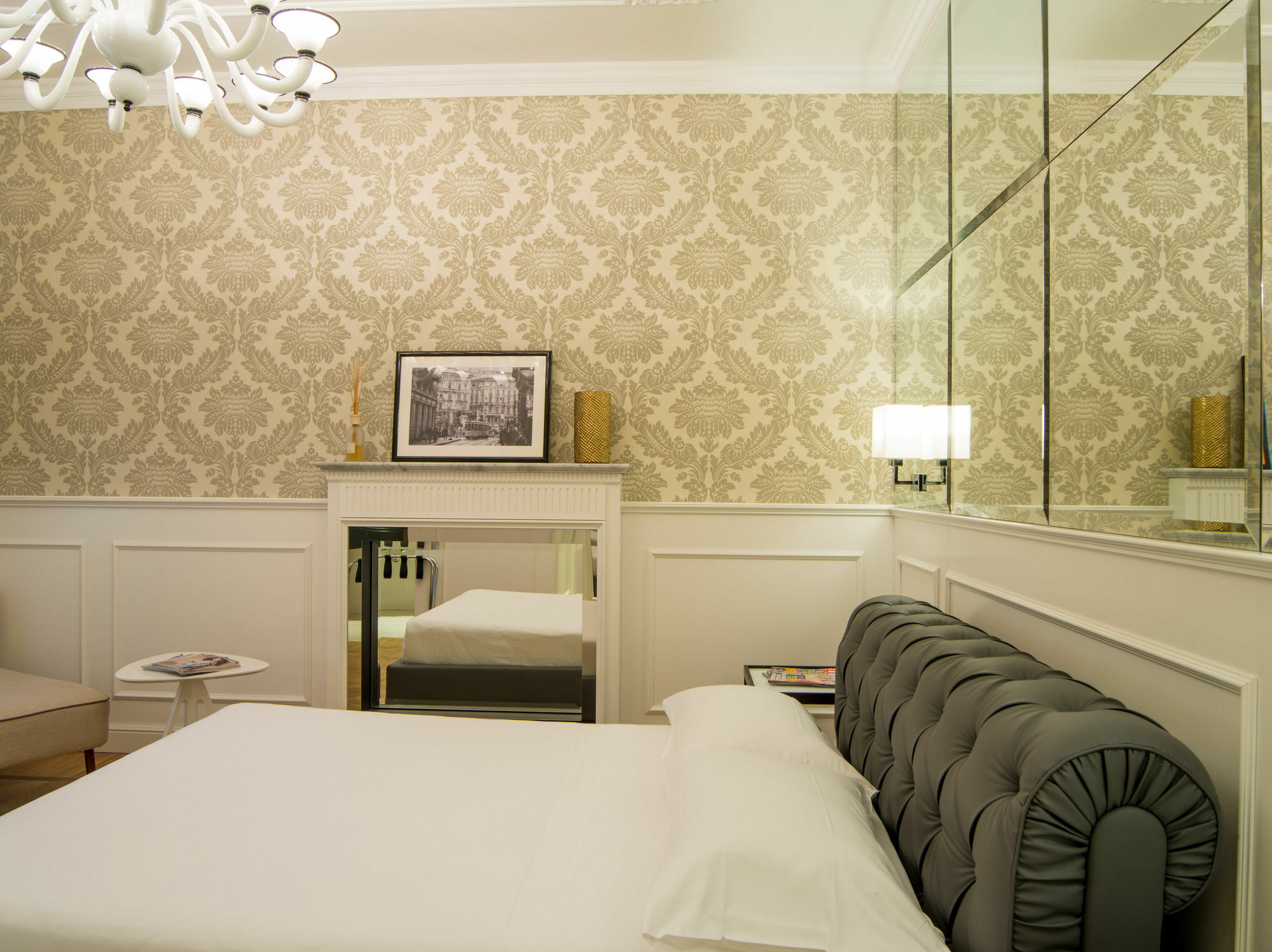 Duomo Rooms Milan Bagian luar foto