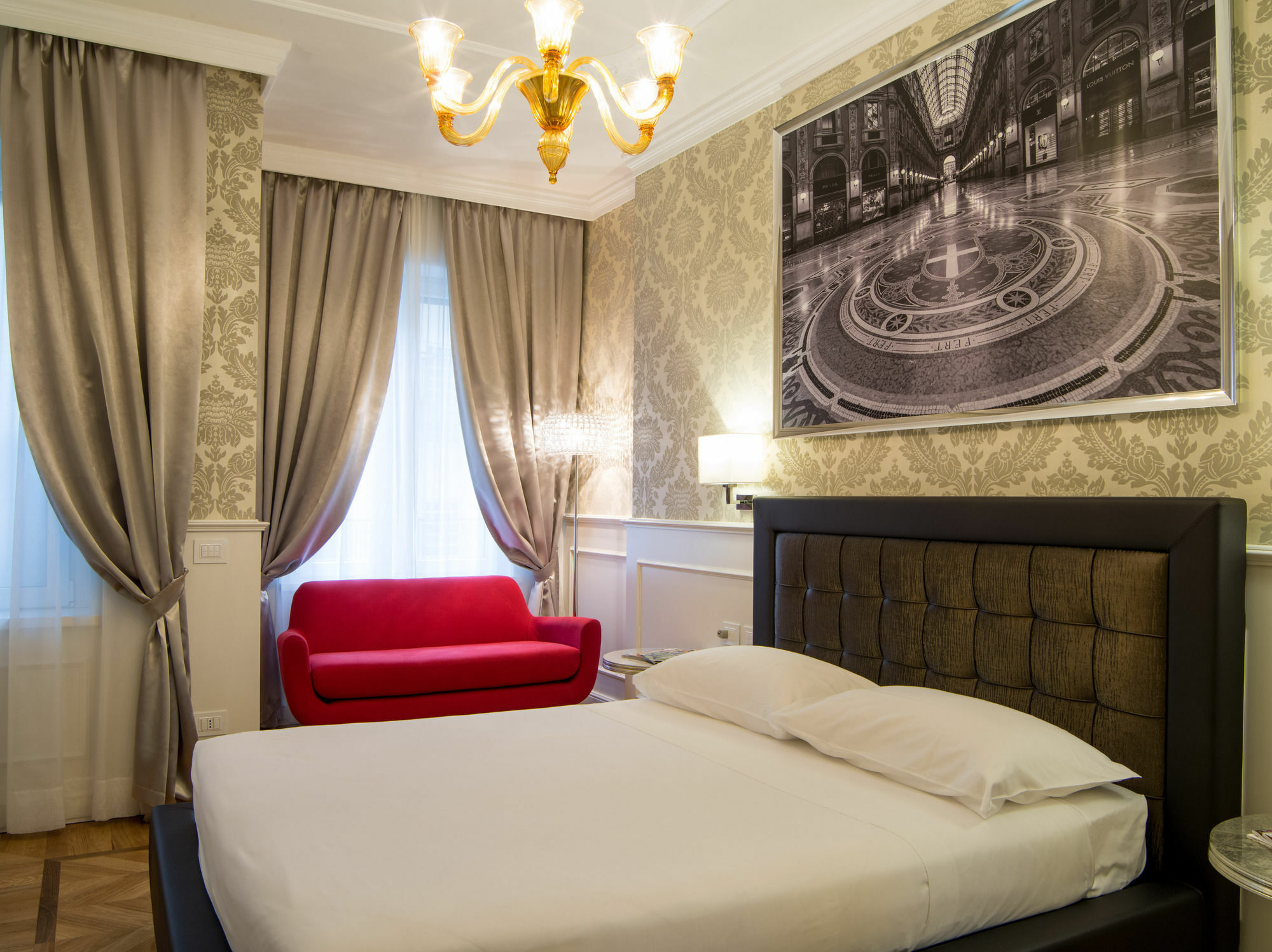 Duomo Rooms Milan Bagian luar foto