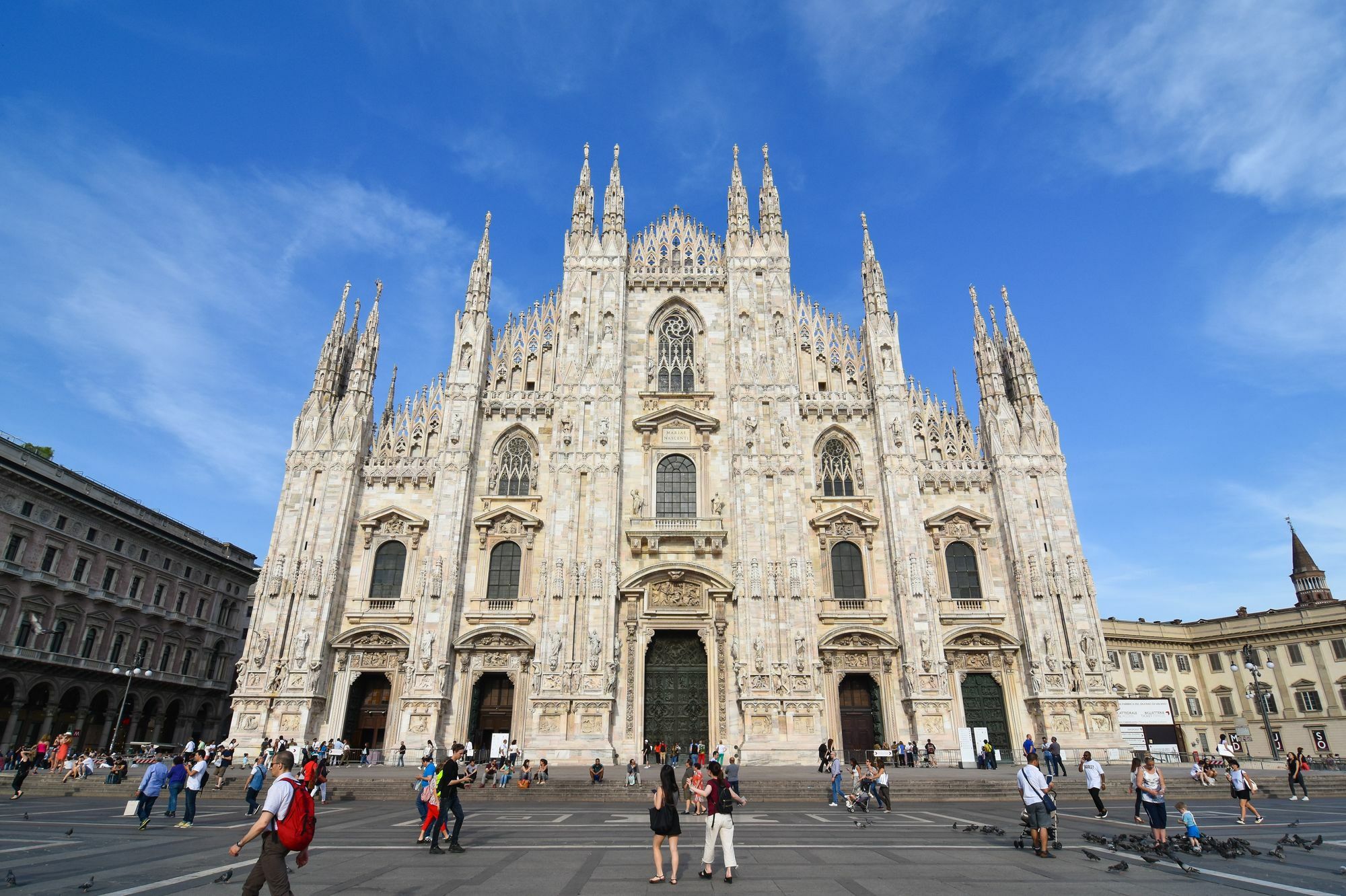 Duomo Rooms Milan Bagian luar foto